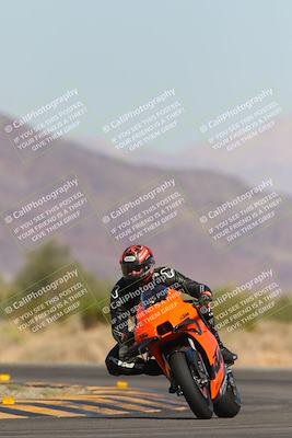 media/Nov-06-2023-Moto Forza (Mon) [[ce023d0744]]/3-Intermediate Group/Session 3 (Turn 5)/